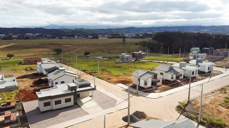 Imagem Casa com 3 Quartos à Venda,  em Vila Floresta II - Criciúma