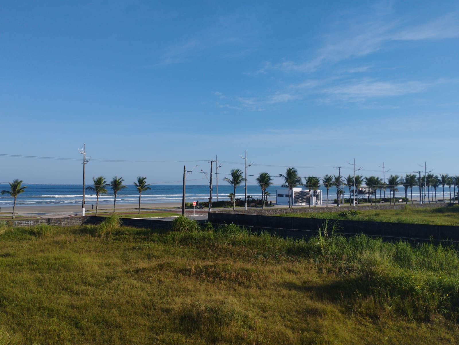 Imagem Casa com 3 Quartos à Venda, 123 m²em Solemar - Praia Grande
