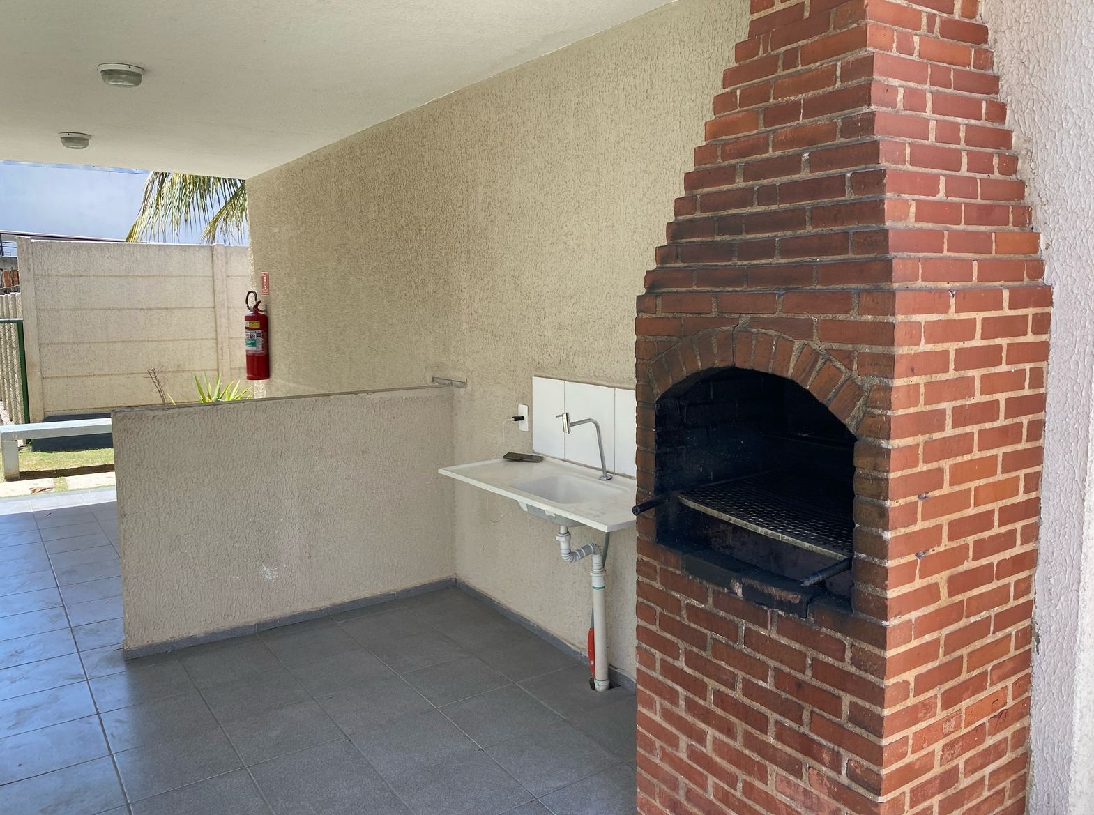 Imagem Apartamento com 2 Quartos à Venda, 45 m² em Santa Cruz - Rio de Janeiro