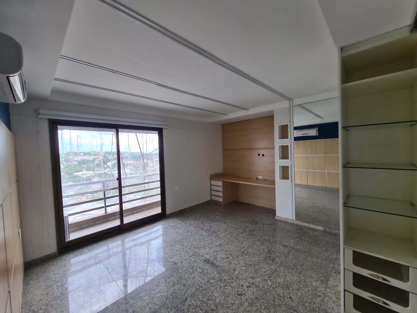 Imagem Apartamento com 4 Quartos à Venda, 240 m²em Aleixo - Manaus Imagem Apartamento com 4 Quartos à Venda, 240 m²em Aleixo - Manaus