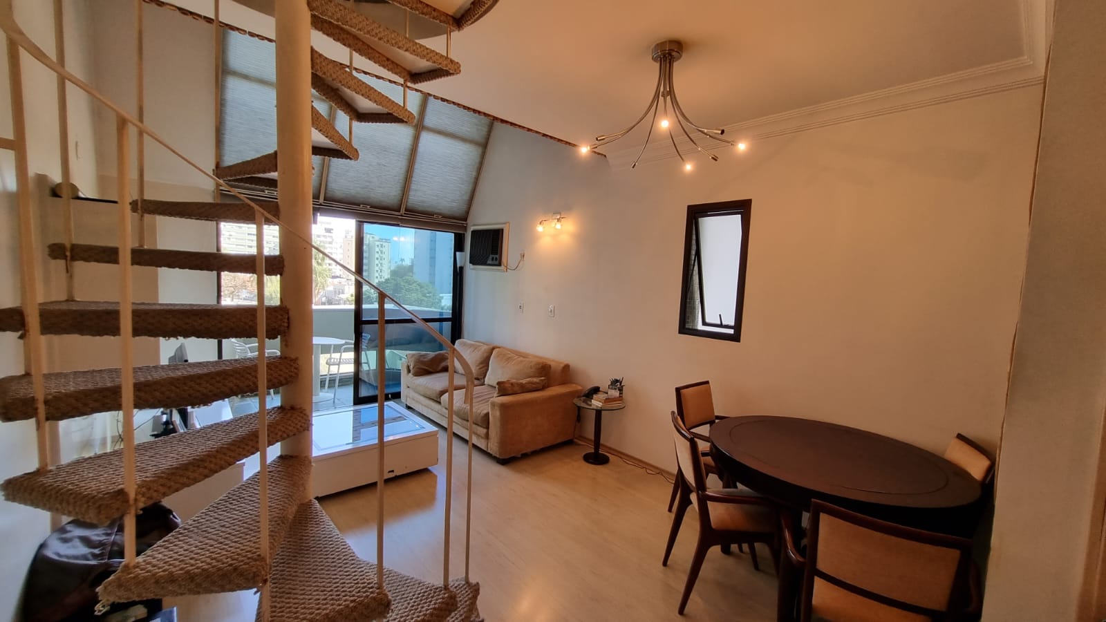 Imagem Loft com 1 Quarto à Venda, 87 m²em Cambuí - Campinas Imagem Loft com 1 Quarto à Venda, 87 m²em Cambuí - Campinas