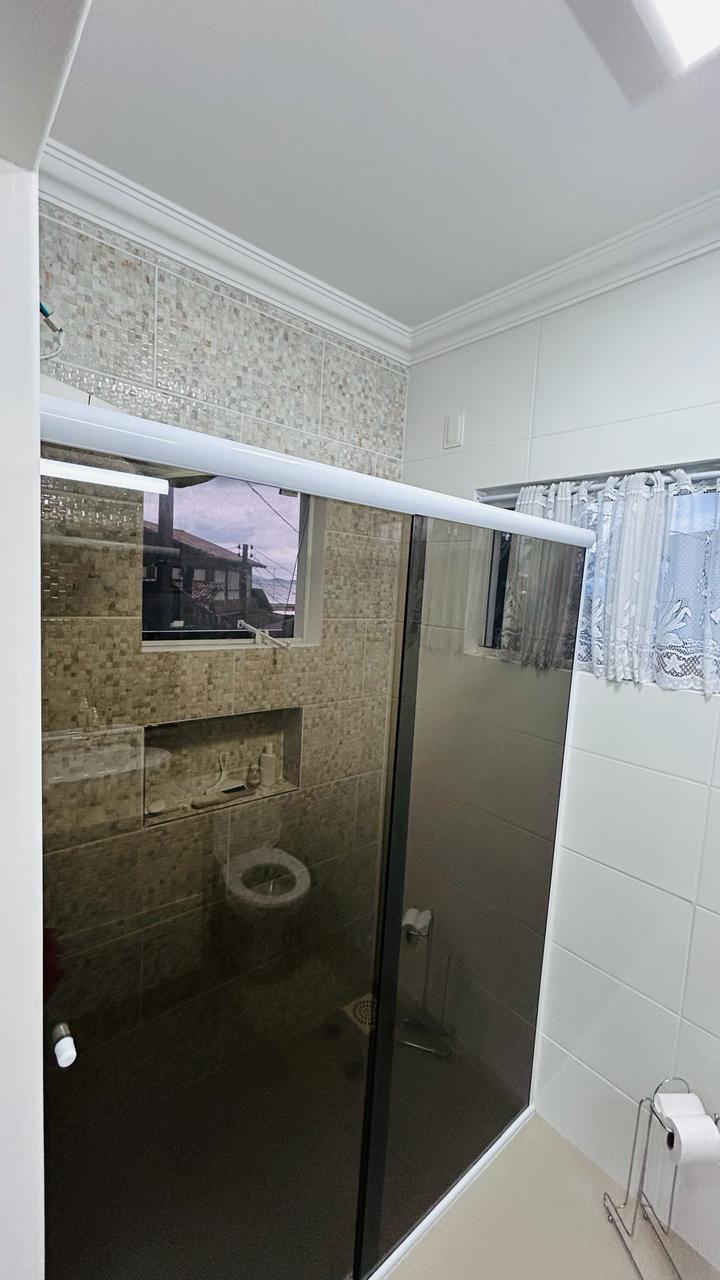Imagem Sobrado com 3 Quartos à Venda, 222 m²em Barra do Aririú - Palhoça