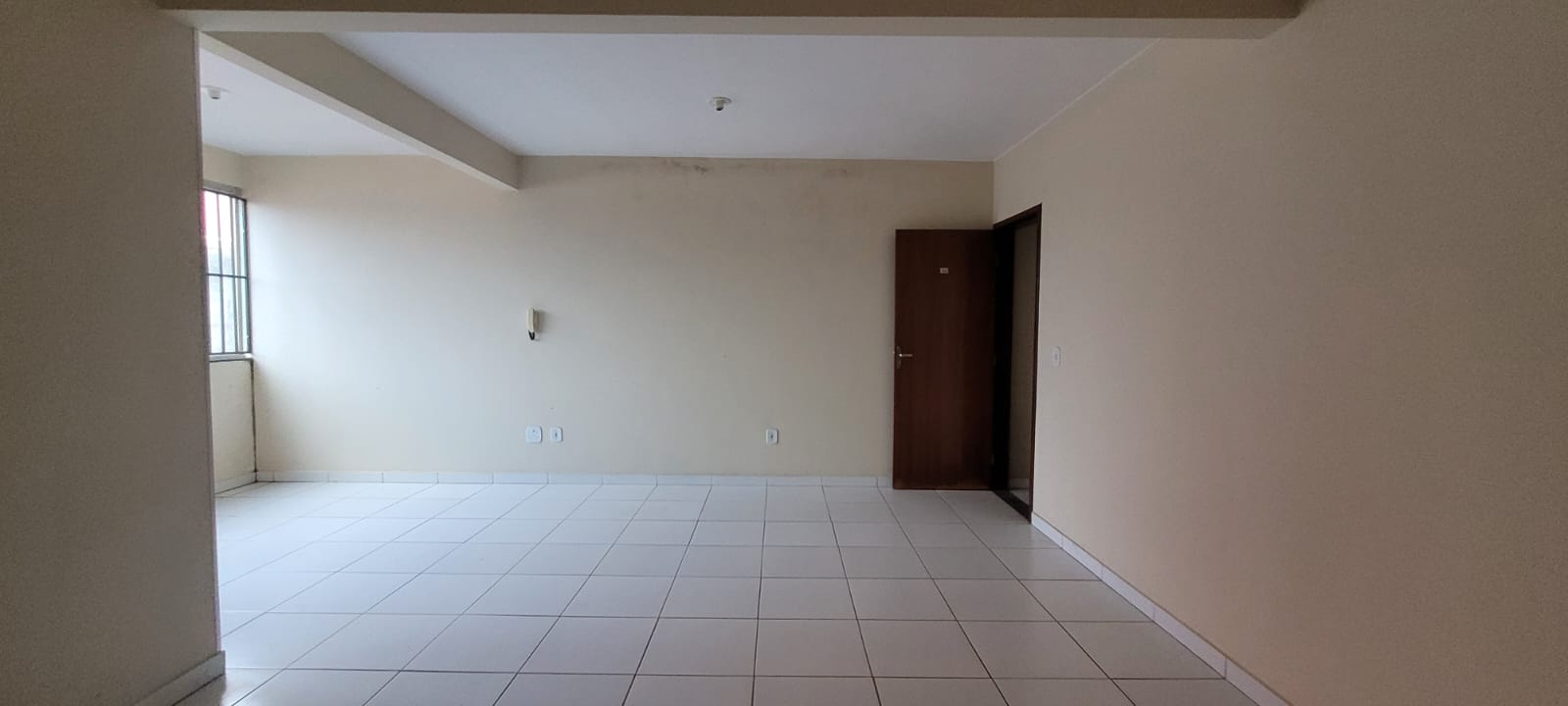 Imagem Ponto Comercial à Venda, 195 m²em Samambaia Sul (Samambaia) - Brasília Imagem Ponto Comercial à Venda, 195 m²em Samambaia Sul (Samambaia) - Brasília