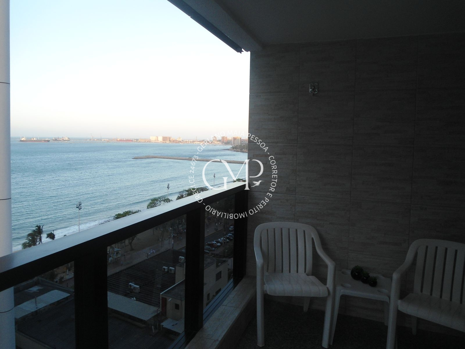 Imagem Flat com 2 Quartos à Venda, 57 m²em Meireles - Fortaleza Imagem Flat com 2 Quartos à Venda, 57 m²em Meireles - Fortaleza
