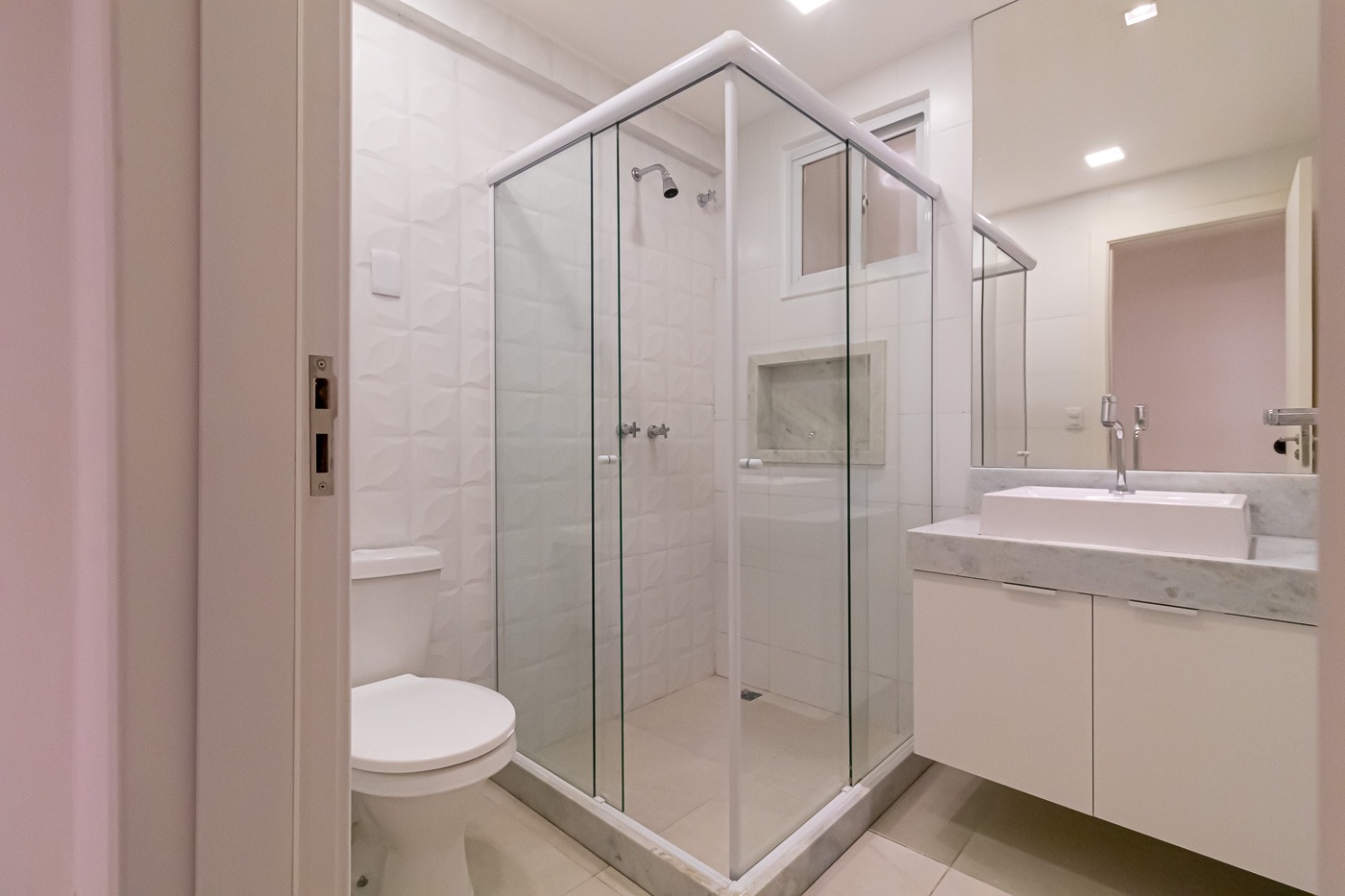 Imagem Apartamento com 4 Quartos à Venda ou Temporada, 330 m²em Copacabana - Rio de Janeiro Imagem Apartamento com 4 Quartos à Venda ou Temporada, 330 m²em Copacabana - Rio de Janeiro