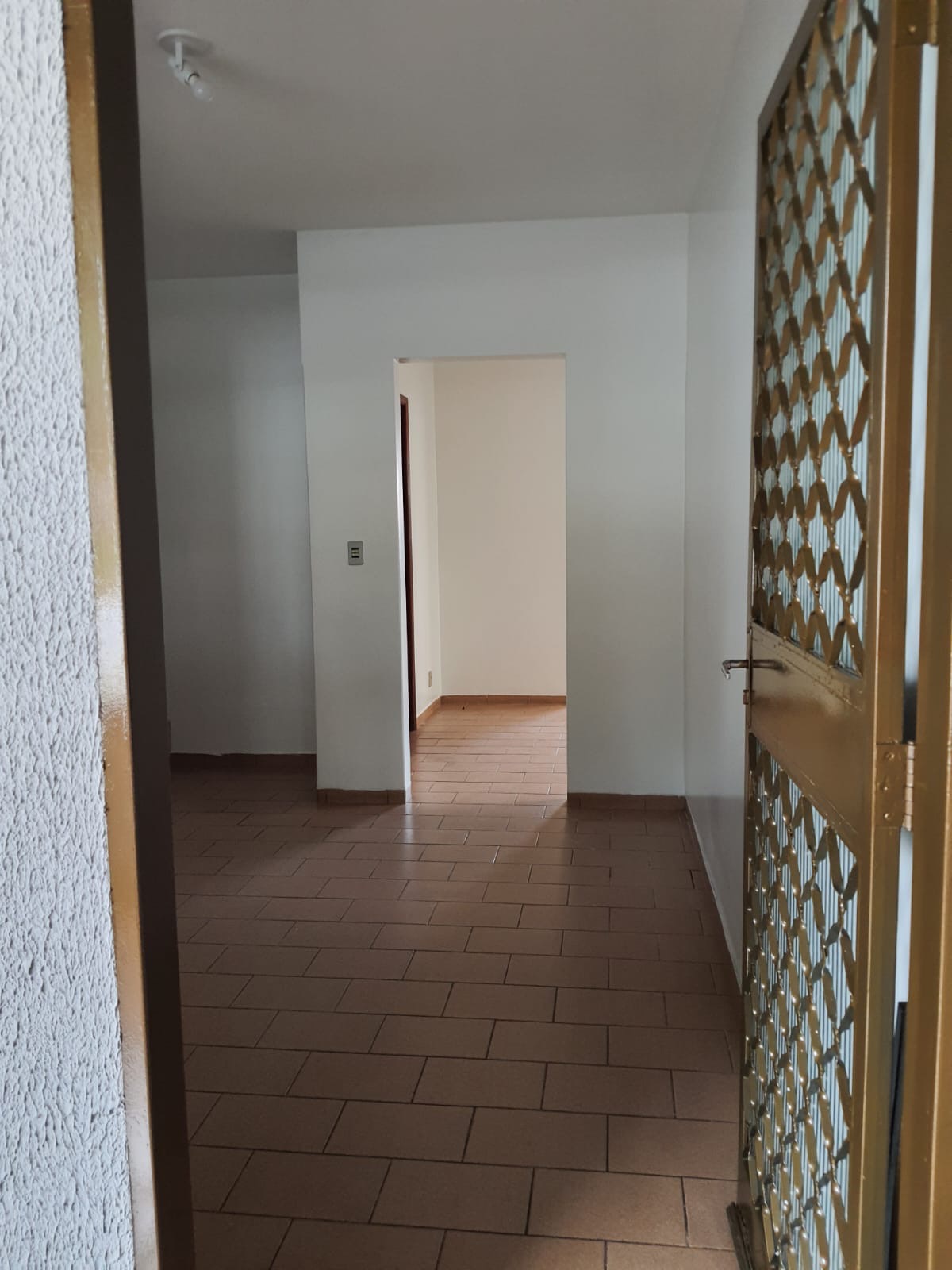 Imagem Casa com 3 Quartos à Venda, 188 m² em Setor União - Goiânia