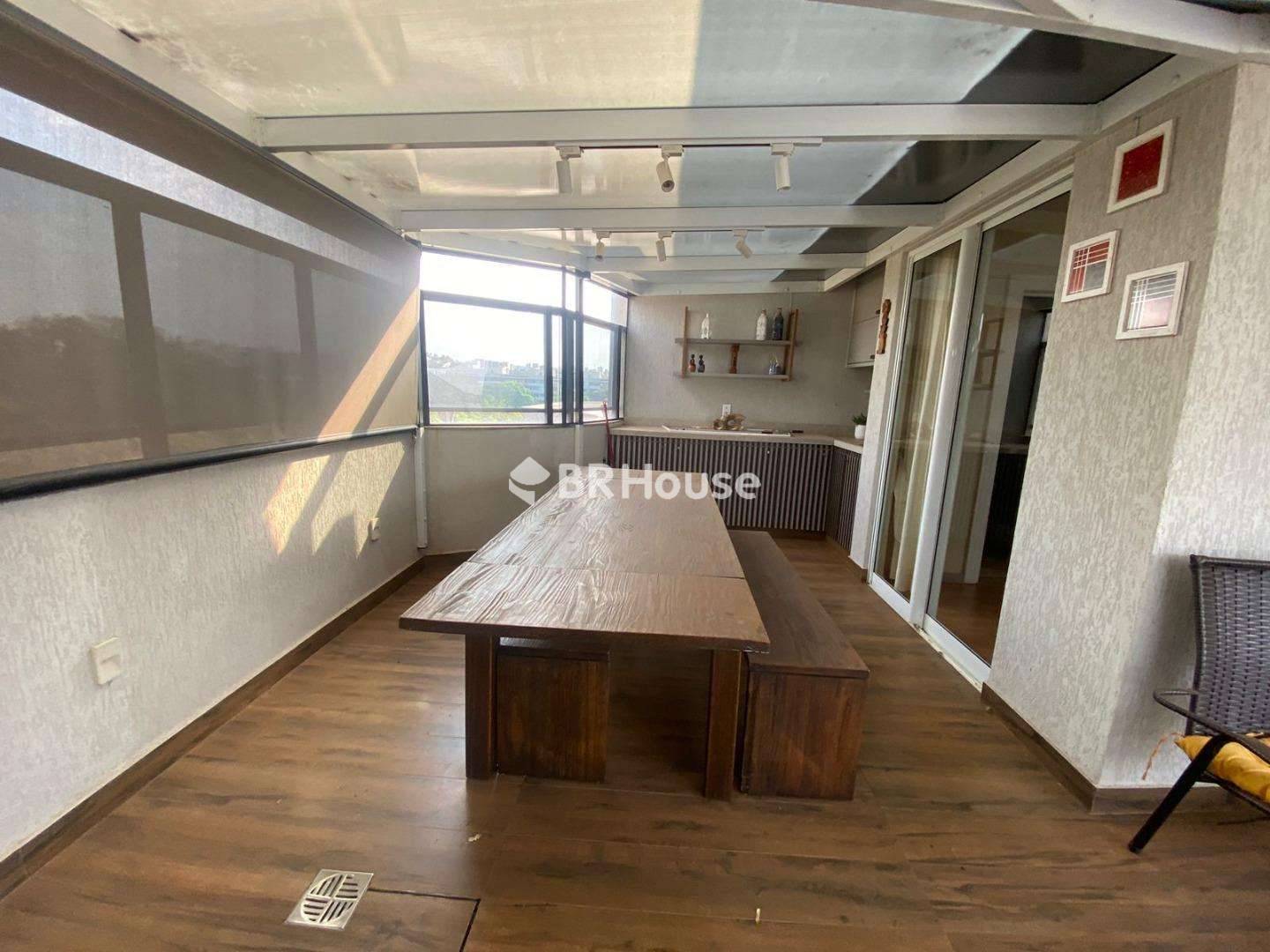 Imagem Cobertura com 3 Quartos à Venda, 222 m² em Asa Norte - Brasília