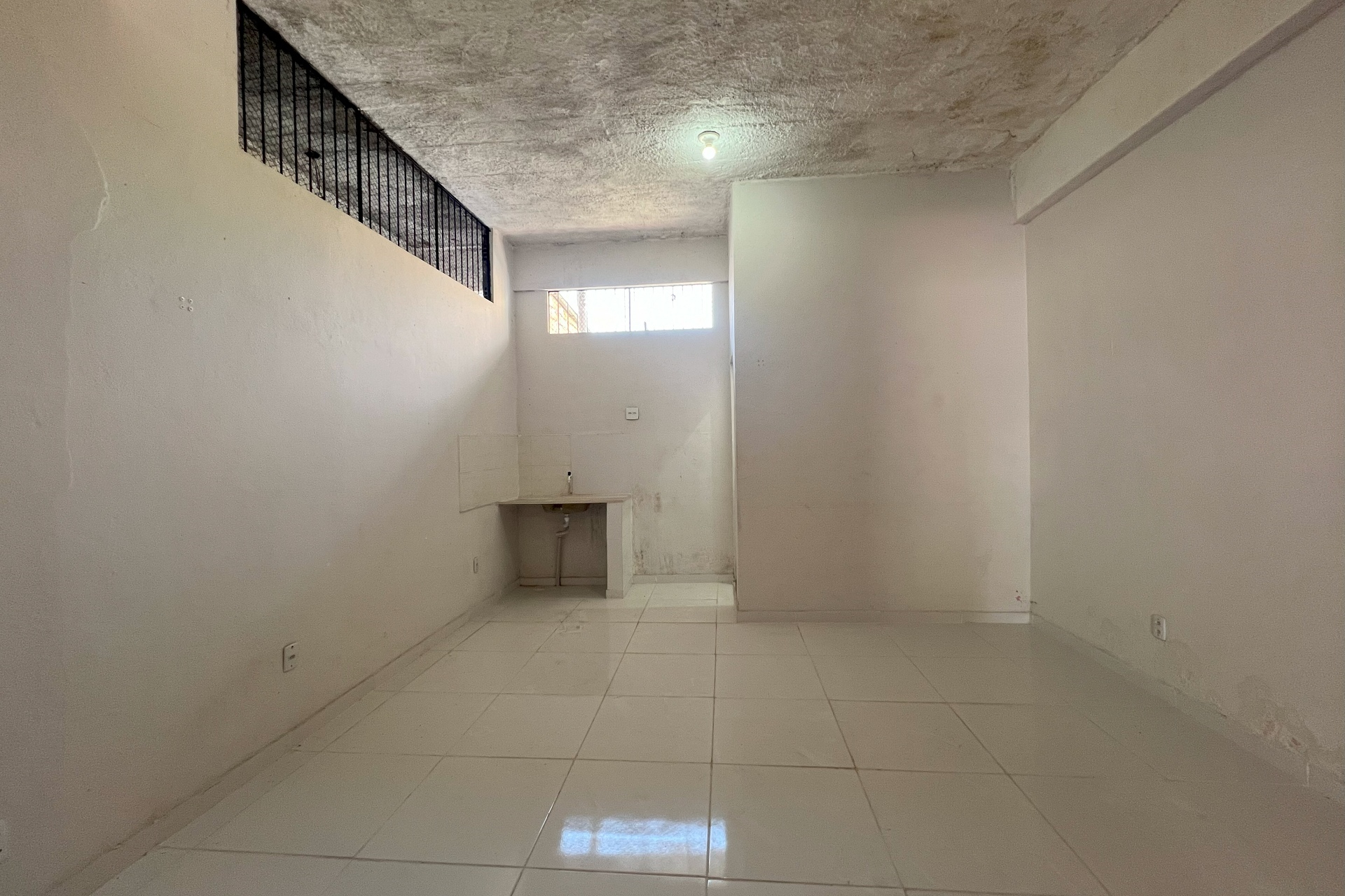 Imagem Ponto Comercial para Alugar, 75 m²em Santa Luzia - Manaus Imagem Ponto Comercial para Alugar, 75 m²em Santa Luzia - Manaus