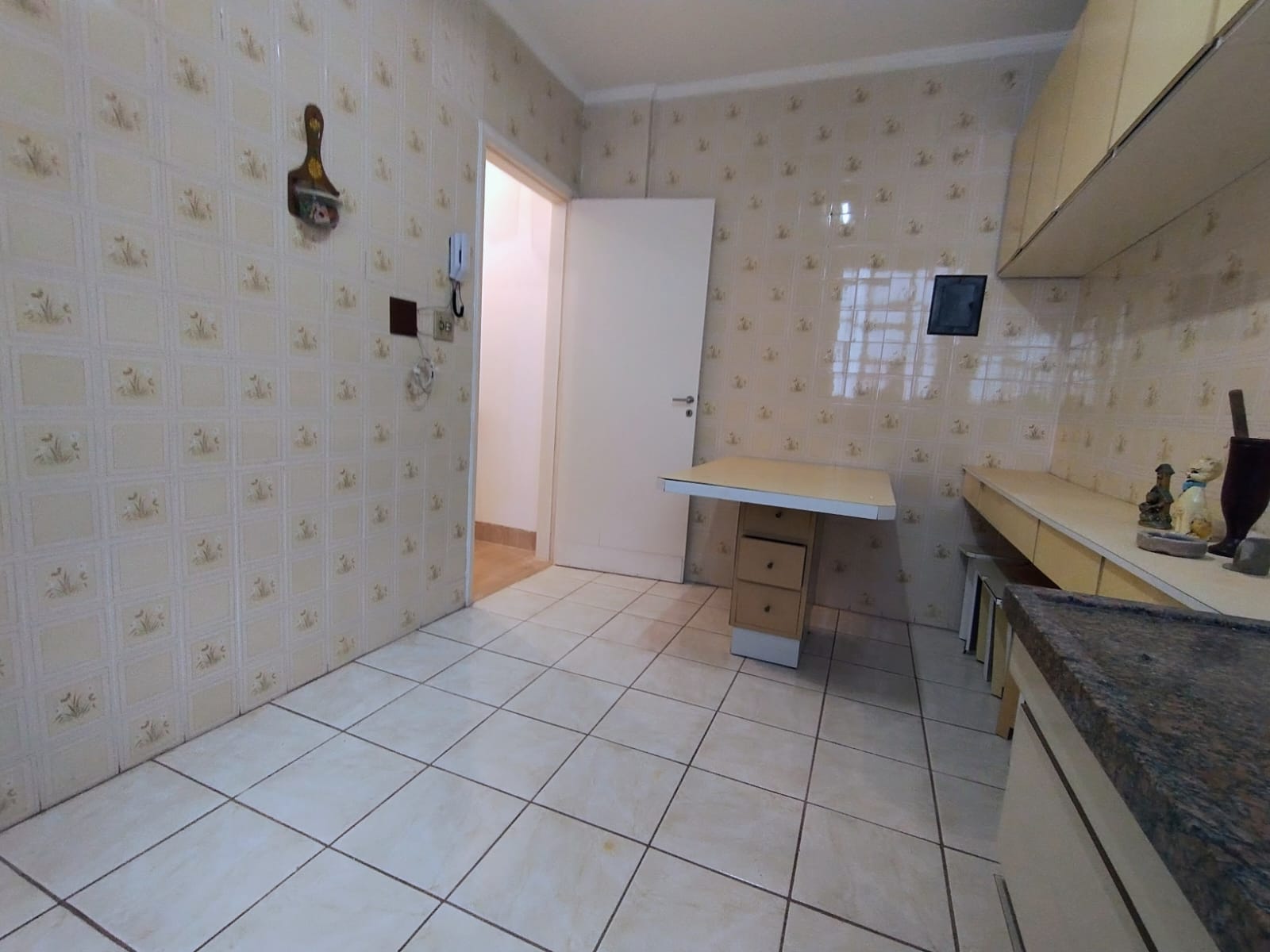 Imagem Kitnet com 1 Quarto à Venda, 38 m² em Tupi - Praia Grande Imagem Kitnet com 1 Quarto à Venda, 38 m² em Tupi - Praia Grande