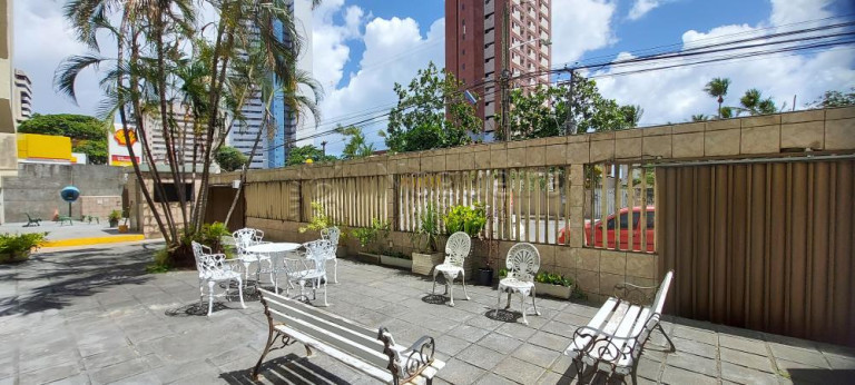 Imagem Apartamento com 2 Quartos à Venda, 76 m² em Candeias - Jaboatão dos Guararapes Imagem Apartamento com 2 Quartos à Venda, 76 m² em Candeias - Jaboatão dos Guararapes