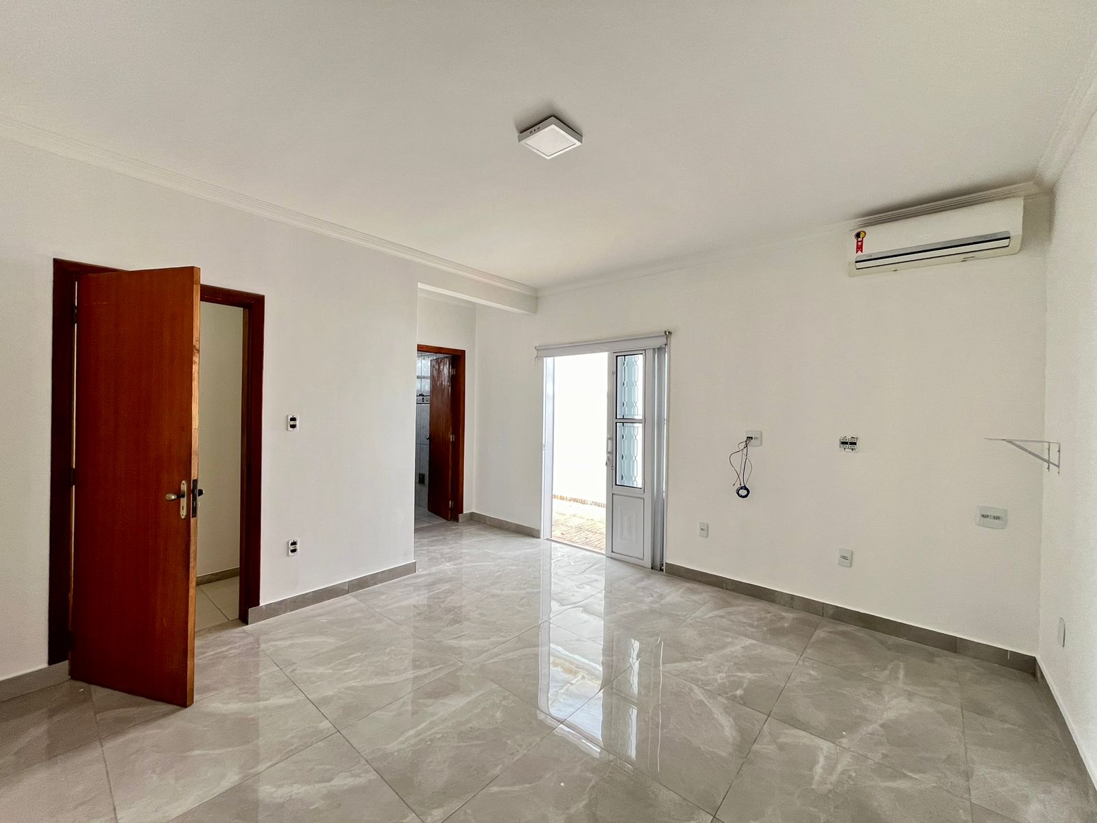 Imagem Casa com 4 Quartos à Venda, 220 m²em Rio Branco - Belo Horizonte