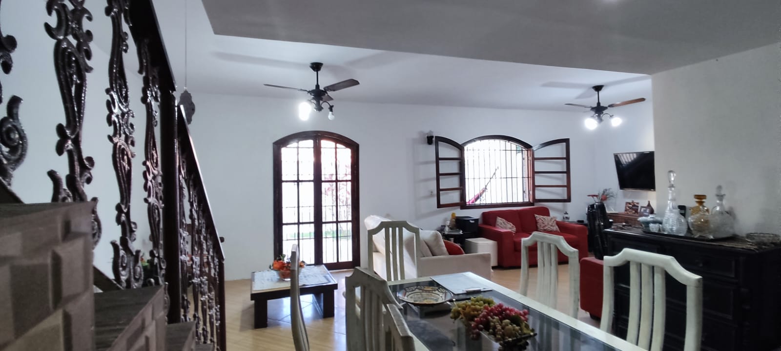 Imagem Casa com 3 Quartos à Venda, 330 m²em Itaipu - Niterói