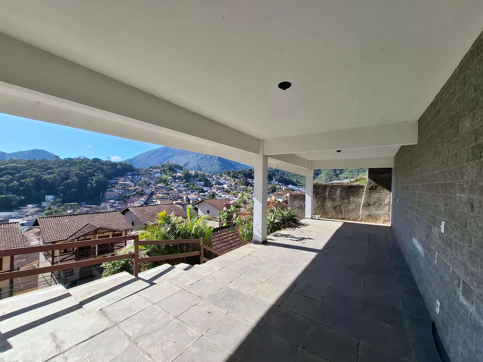 Imagem Casa com 2 Quartos à Venda, 106 m²em Tijuca - Teresópolis Imagem Casa com 2 Quartos à Venda, 106 m²em Tijuca - Teresópolis