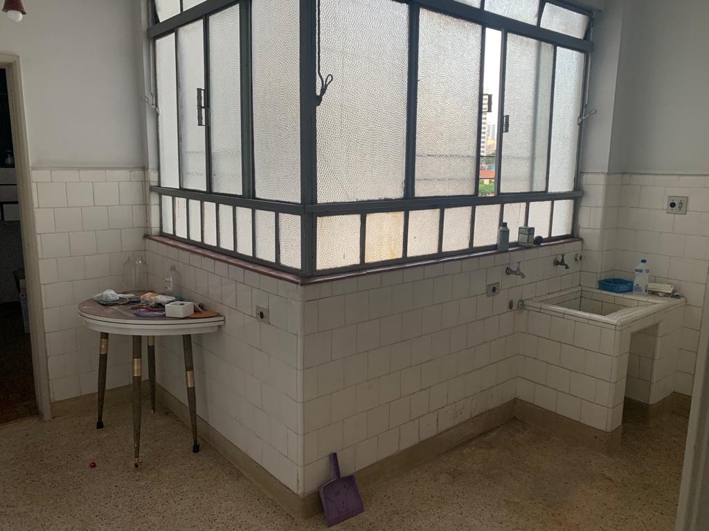 Imagem Apartamento com 3 Quartos à Venda, 168 m²em Aclimação - São Paulo