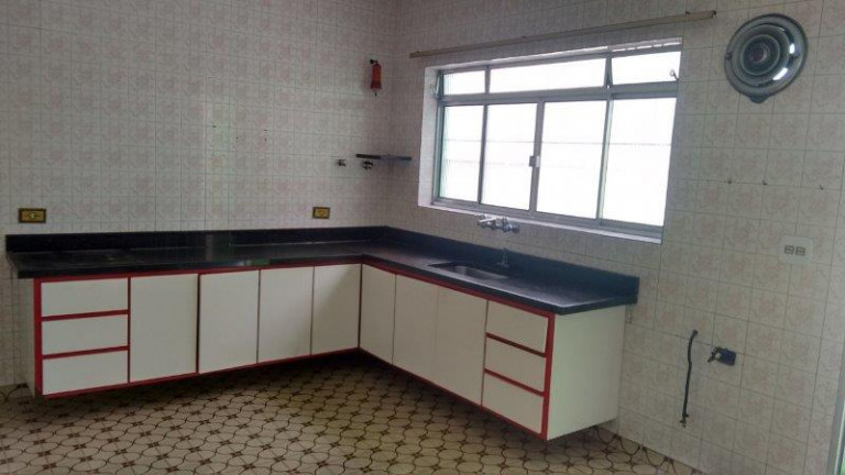 Imagem Sobrado com 3 Quartos à Venda, 298 m² em Jardim Munhoz - Guarulhos Imagem Sobrado com 3 Quartos à Venda, 298 m² em Jardim Munhoz - Guarulhos