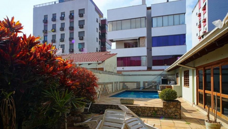 Imagem Casa com 4 Quartos à Venda, 324 m² em Jardim Lindóia - Porto Alegre