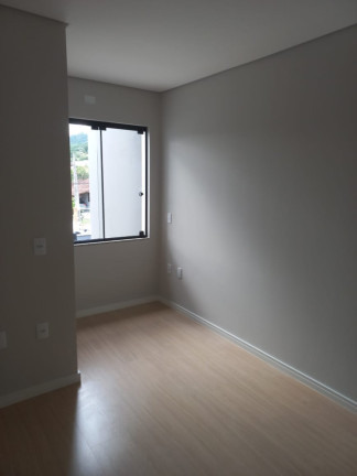Imagem Sobrado com 3 Quartos à Venda, 101 m² em Bom Retiro - Joinville