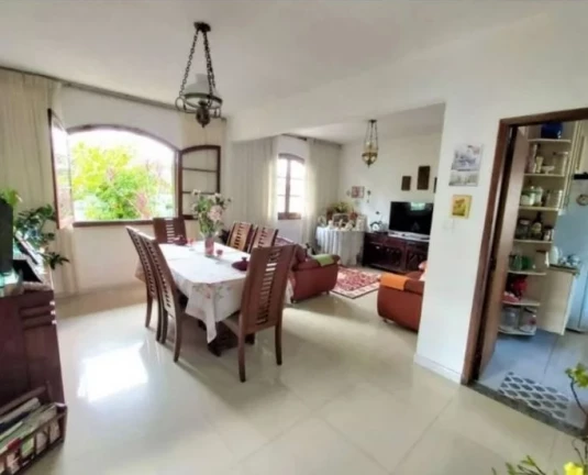 Imagem Casa com 4 Quartos à Venda, 298 m² em Lagoinha - Belo Horizonte Imagem Casa com 4 Quartos à Venda, 298 m² em Lagoinha - Belo Horizonte