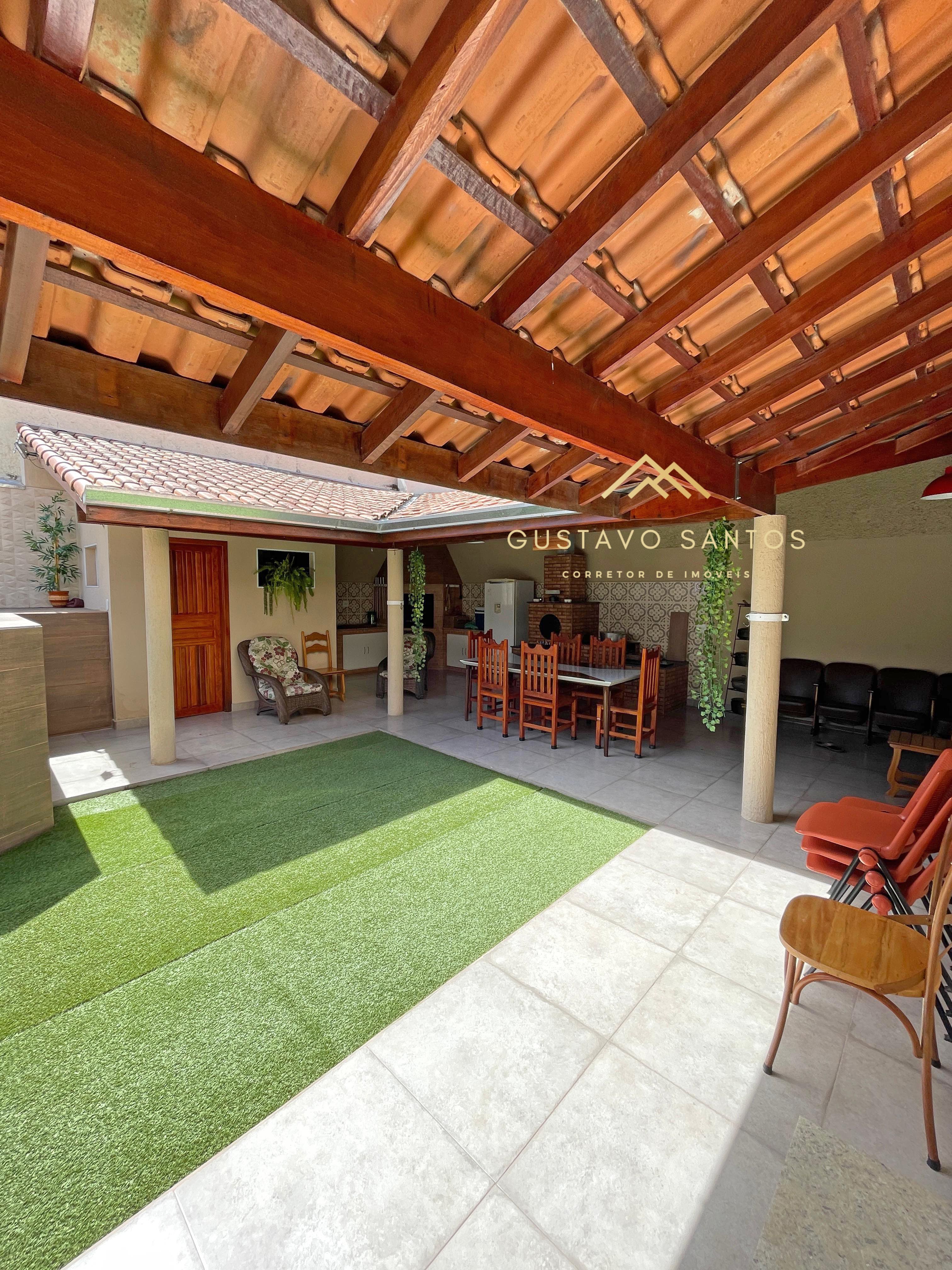 Imagem Casa com 3 Quartos à Venda, 250 m²em Pinheirinho - Itajubá