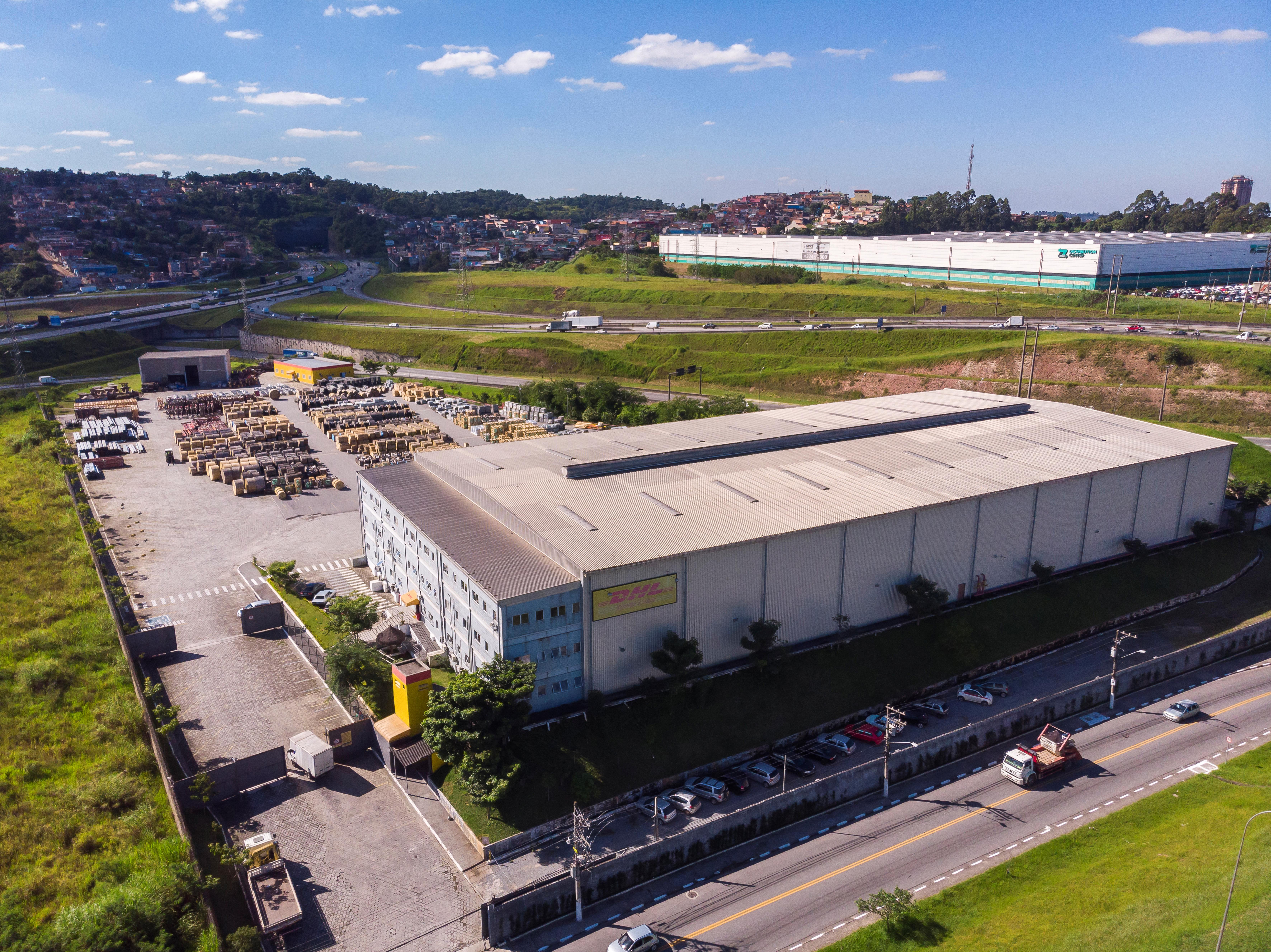 Galpão para Alugar, 7.600 m² em Jardim Vista Alegre - Embu das Artes