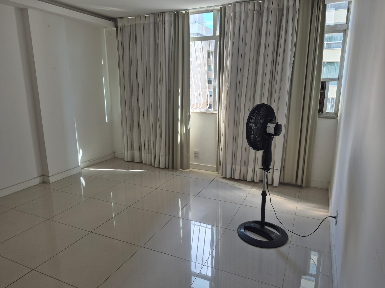 Imagem Apartamento com 3 Quartos à Venda, 130 m² em Icaraí - Niterói