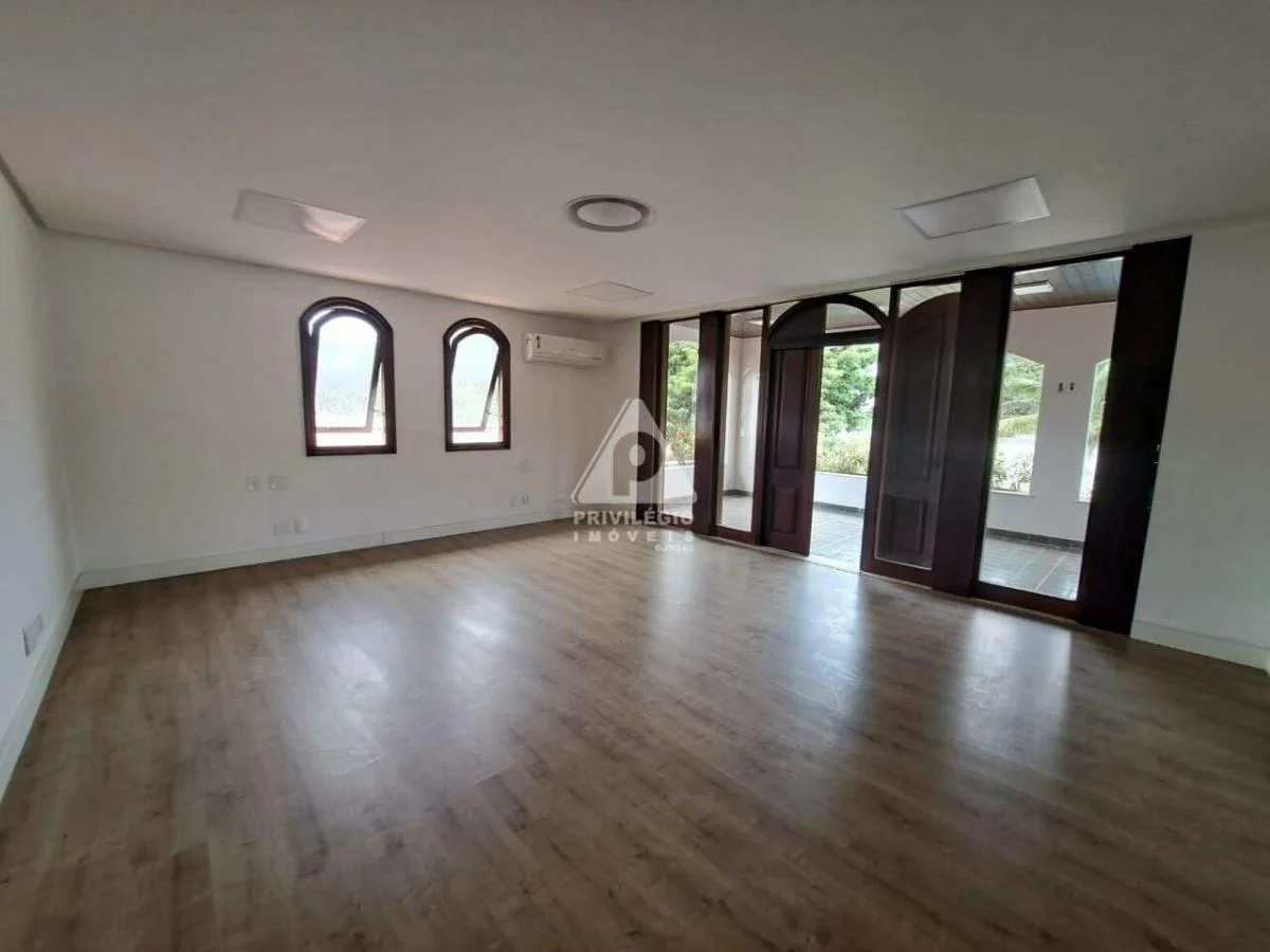 Imagem Casa de Condomínio com 4 Quartos à Venda, 2 m²em Barra da Tijuca - Rio de Janeiro Imagem Casa de Condomínio com 4 Quartos à Venda, 2 m²em Barra da Tijuca - Rio de Janeiro