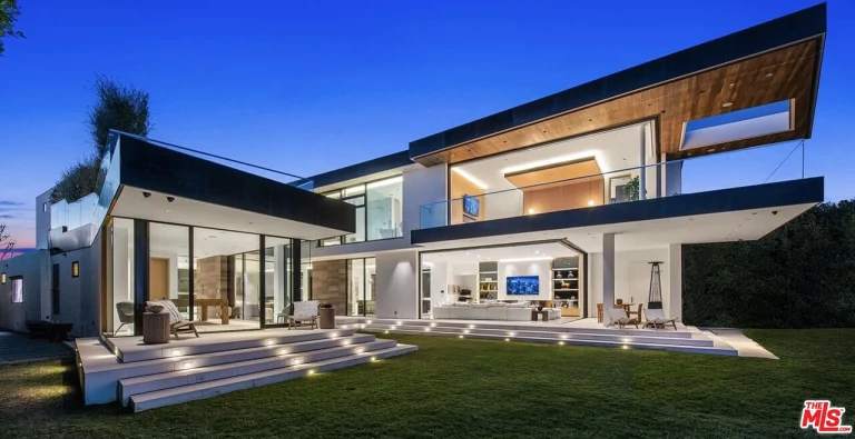 Imagem Casa de Condomínio com 6 Quartos à Venda, 933 m²em Alphaville Residencial Um - Barueri