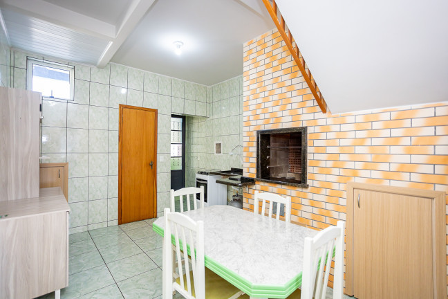 Imagem Casa com 3 Quartos à Venda,  em Sítio Cercado - Curitiba