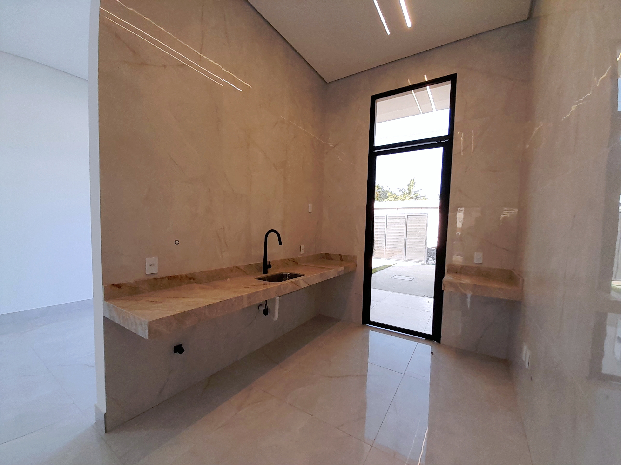 Imagem Casa com 3 Quartos à Venda, 98 m²em Coaçu - eusébio