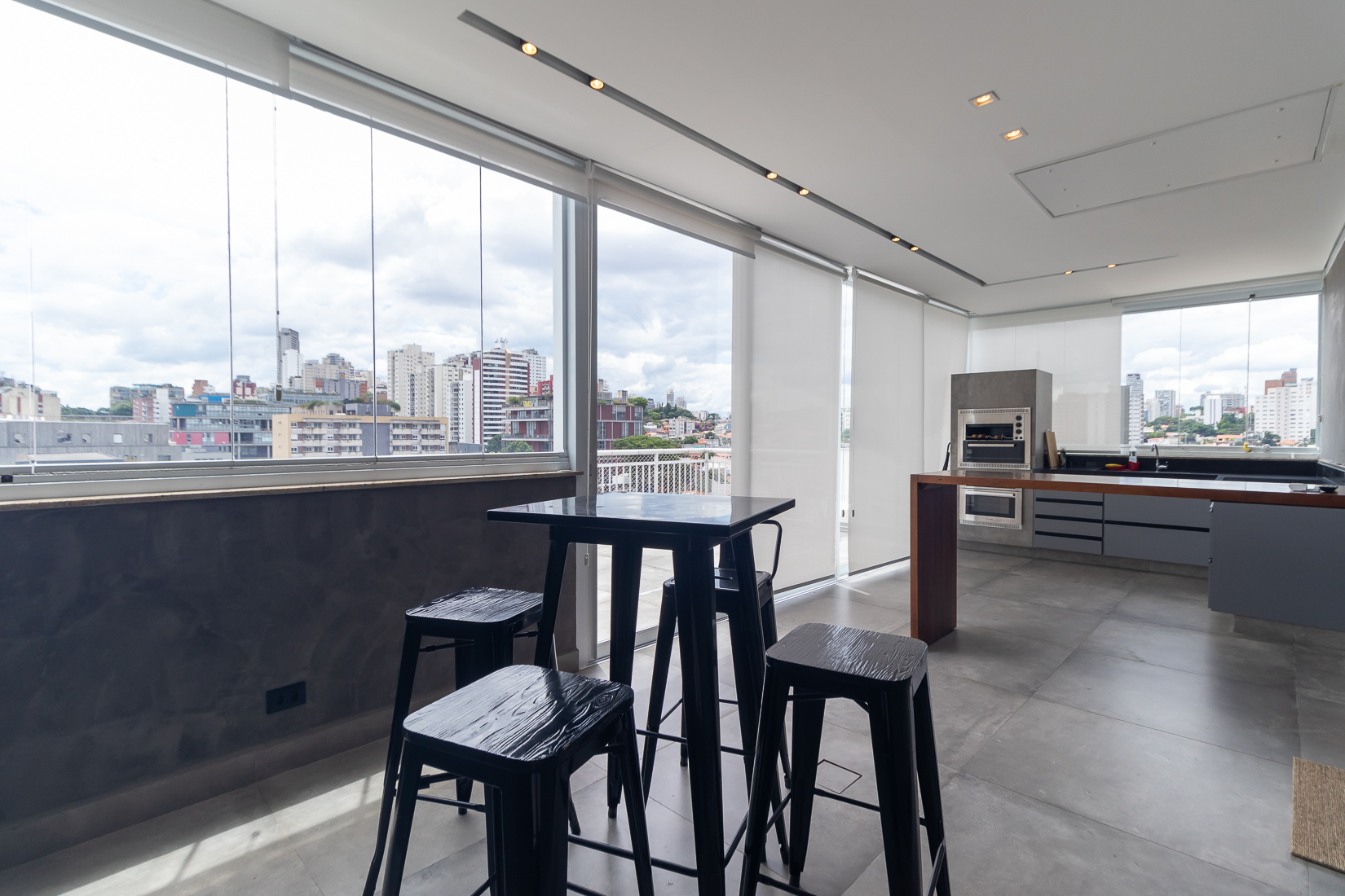 Imagem Cobertura com 1 Quarto à Venda ou Locação, 120 m² em Pinheiros - São Paulo Imagem Cobertura com 1 Quarto à Venda ou Locação, 120 m² em Pinheiros - São Paulo