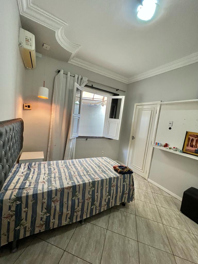 Imagem Casa com 5 Quartos à Venda, 250 m²em Marambaia - Belém