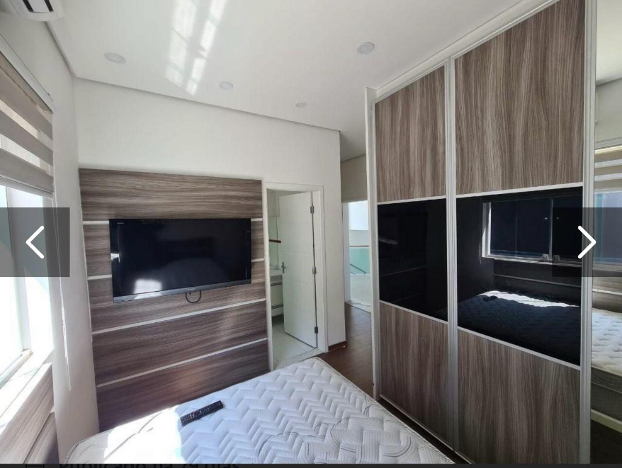 Imagem Casa de Condomínio com 4 Quartos à Venda, 300 m²em Arujá 5 - Arujá Imagem Casa de Condomínio com 4 Quartos à Venda, 300 m²em Arujá 5 - Arujá