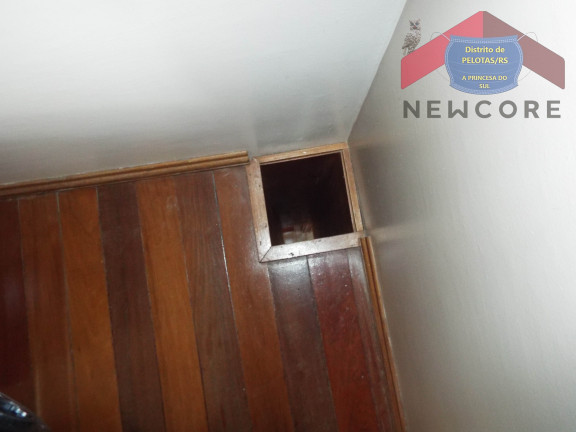 Imagem Casa com 4 Quartos à Venda, 315 m² em Centro - Pelotas