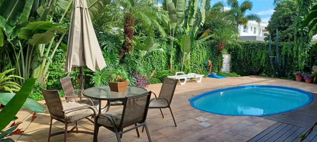 Imagem Casa com 3 Quartos à Venda, 263 m² em Jurerê Internacional - Florianópolis