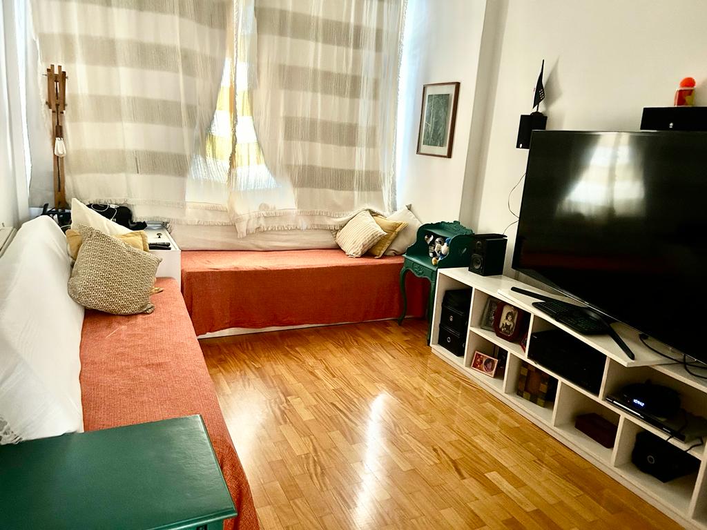 Imagem Apartamento com 4 Quartos à Venda, 190 m²em Icaraí - Niterói