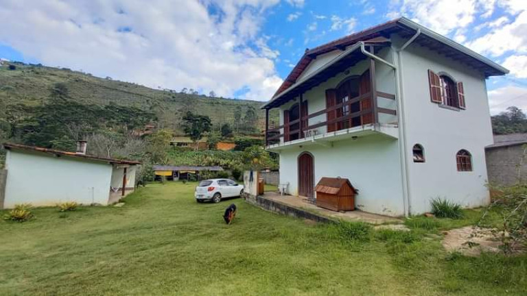 Imagem Casa com 2 Quartos à Venda, 100 m² em Albuquerque - Teresópolis