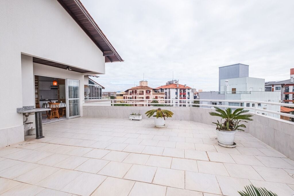 Imagem Apartamento com 1 Quarto à Venda, 44 m² em Canasvieiras - Florianópolis Imagem Apartamento com 1 Quarto à Venda, 44 m² em Canasvieiras - Florianópolis