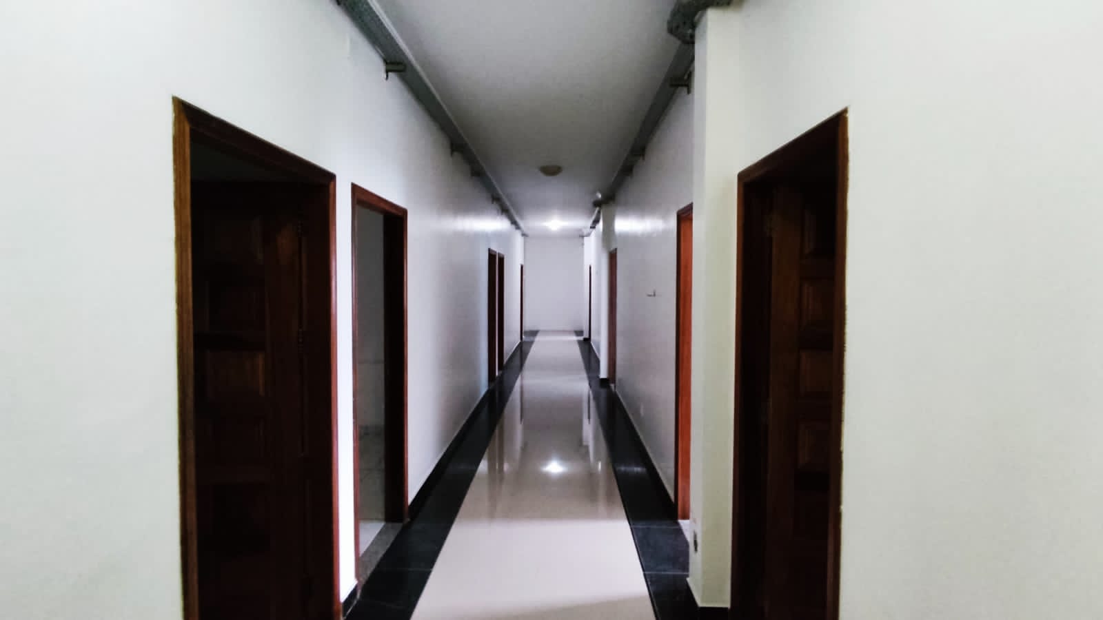 Imagem Imóvel Comercial para Alugar, 5 m²em Val-de-Cães - Belém