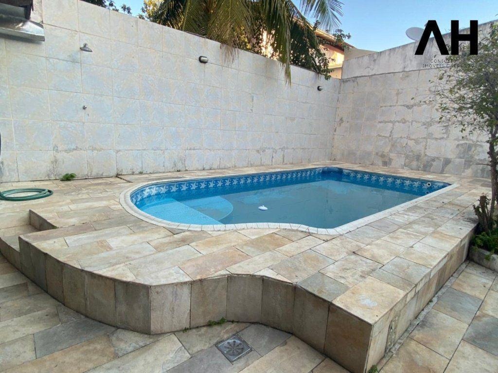 Imagem Casa com 3 Quartos à Venda, 360 m²em Piratininga - Niterói Imagem Casa com 3 Quartos à Venda, 360 m²em Piratininga - Niterói
