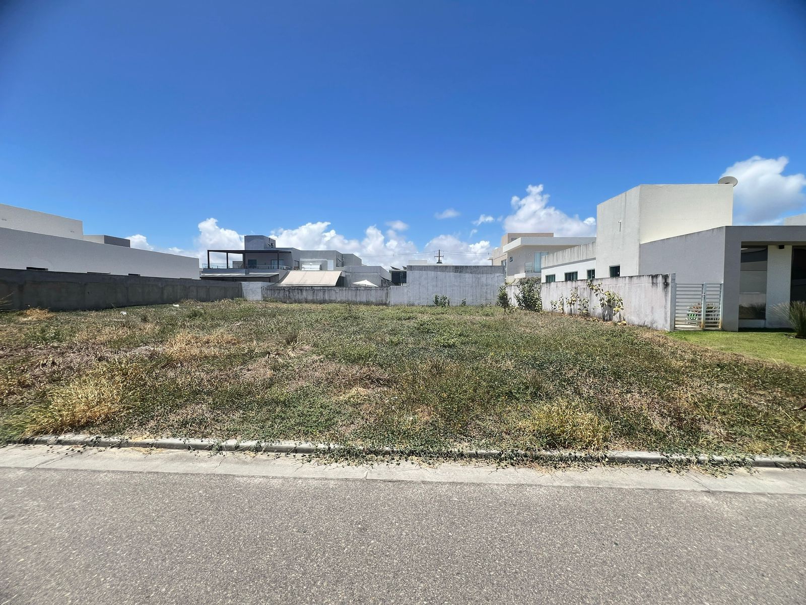 Imagem Terreno em Condomínio à Venda, 315 m² em Centro - Barra dos Coqueiros Imagem Terreno em Condomínio à Venda, 315 m² em Centro - Barra dos Coqueiros