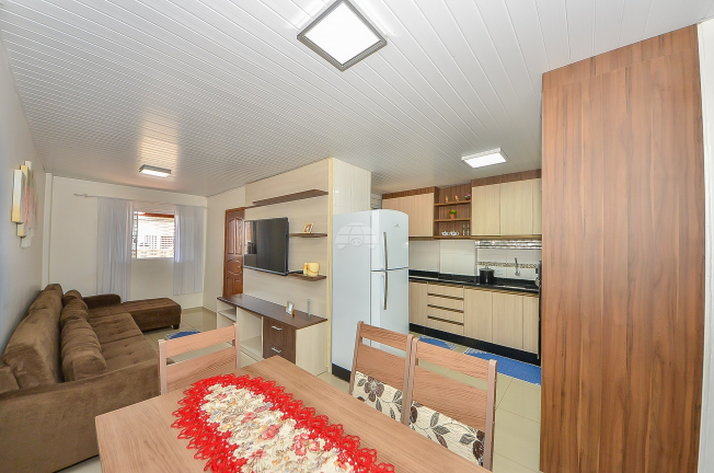 Imagem Casa com 2 Quartos à Venda, 68 m² em Ganchinho - Curitiba