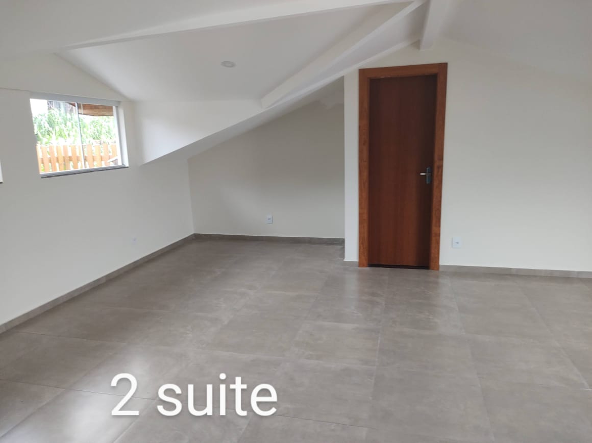 Imagem Casa com 4 Quartos à Venda, 140 m²em Ingleses do Rio Vermelho - Florianópolis