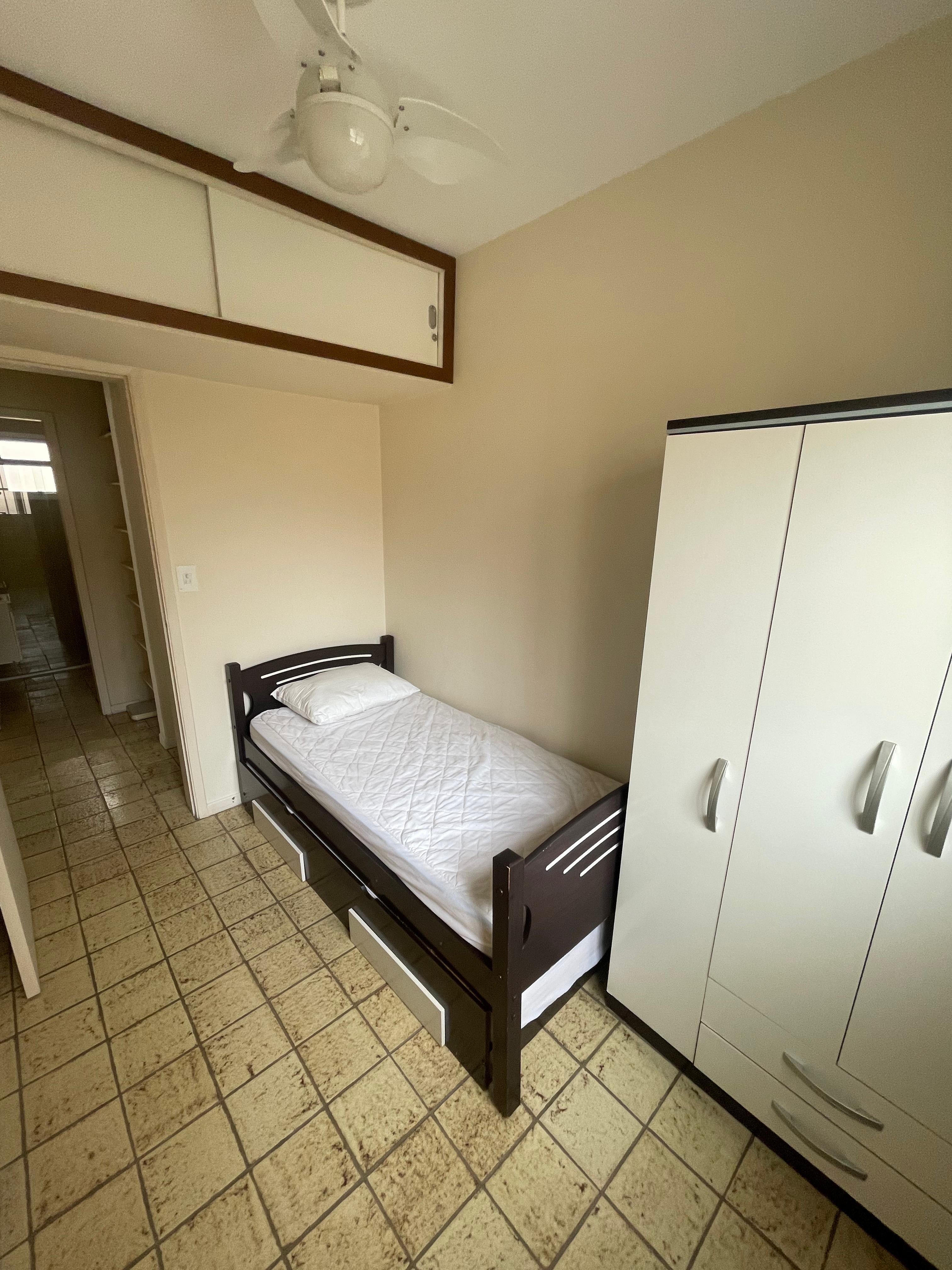 Imagem Apartamento com 3 Quartos à Venda, 73 m²em Enseada - Guarujá