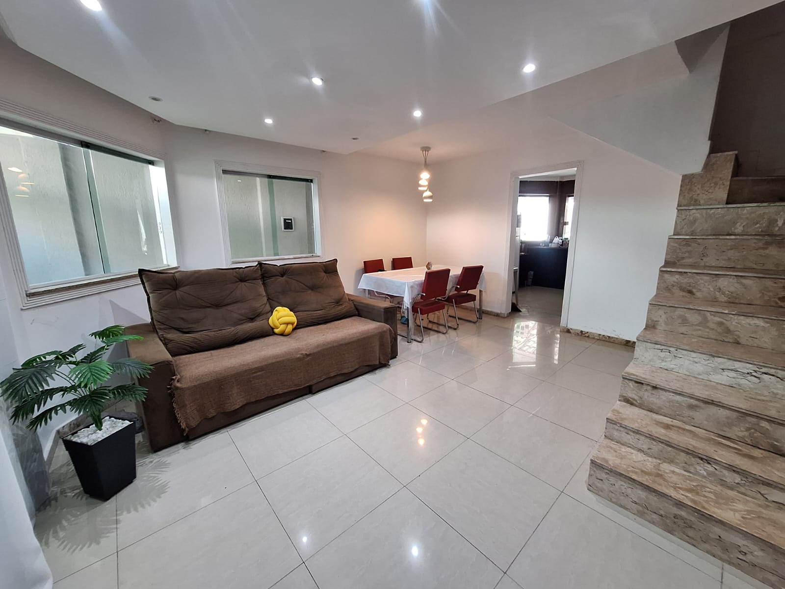 Imagem Casa com 3 Quartos à Venda, 300 m² em Bangu - Rio de Janeiro Imagem Casa com 3 Quartos à Venda, 300 m² em Bangu - Rio de Janeiro