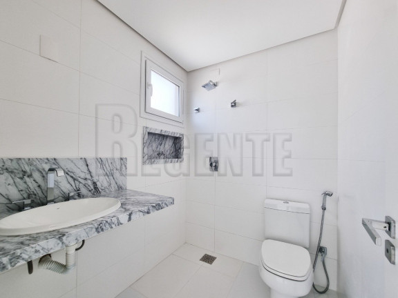 Imagem Apartamento com 3 Quartos à Venda, 122 m² em Agronômica - Florianópolis Imagem Apartamento com 3 Quartos à Venda, 122 m² em Agronômica - Florianópolis