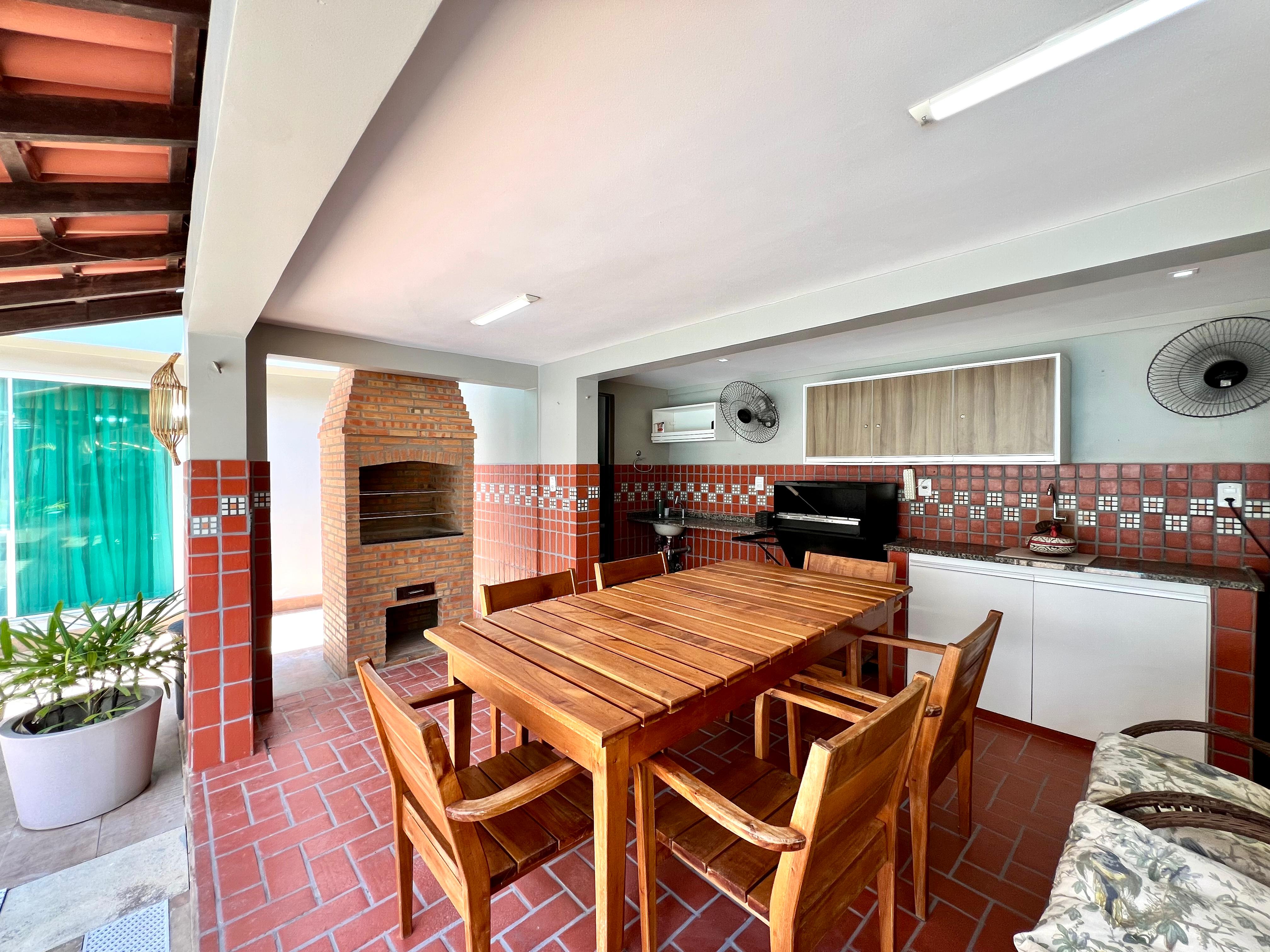 Imagem Casa com 3 Quartos à Venda, 370 m²em Curió-Utinga - Belém