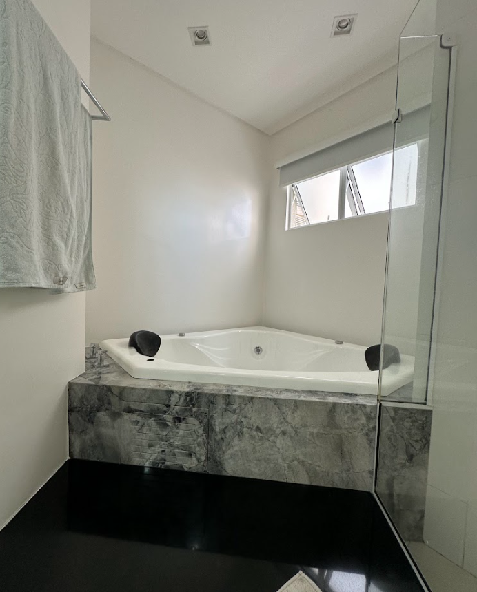 Imagem Apartamento com 4 Quartos à Venda, 237 m²em Meia Praia - Itapema