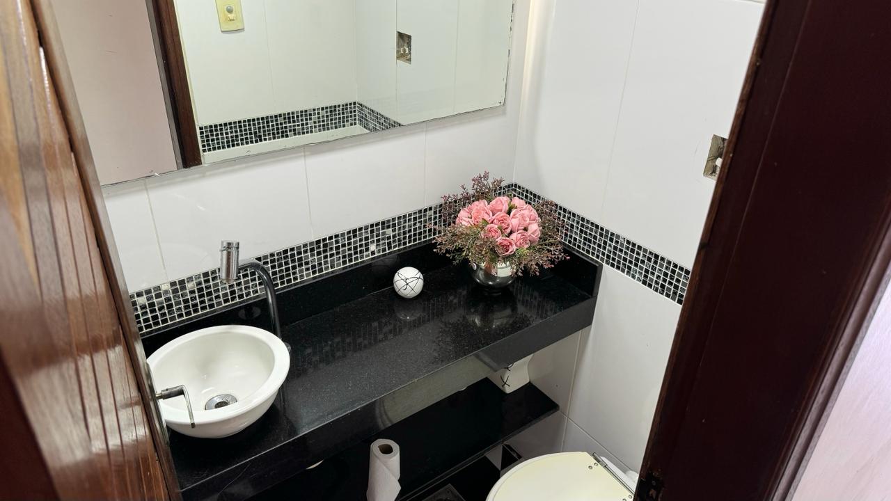 Imagem Casa de Condomínio com 5 Quartos à Venda, 240 m²em Jacarepaguá - Rio de Janeiro Imagem Casa de Condomínio com 5 Quartos à Venda, 240 m²em Jacarepaguá - Rio de Janeiro