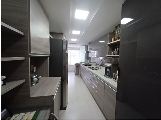 Imagem Apartamento com 4 Quartos à Venda, 198 m² em Icaraí - Niterói