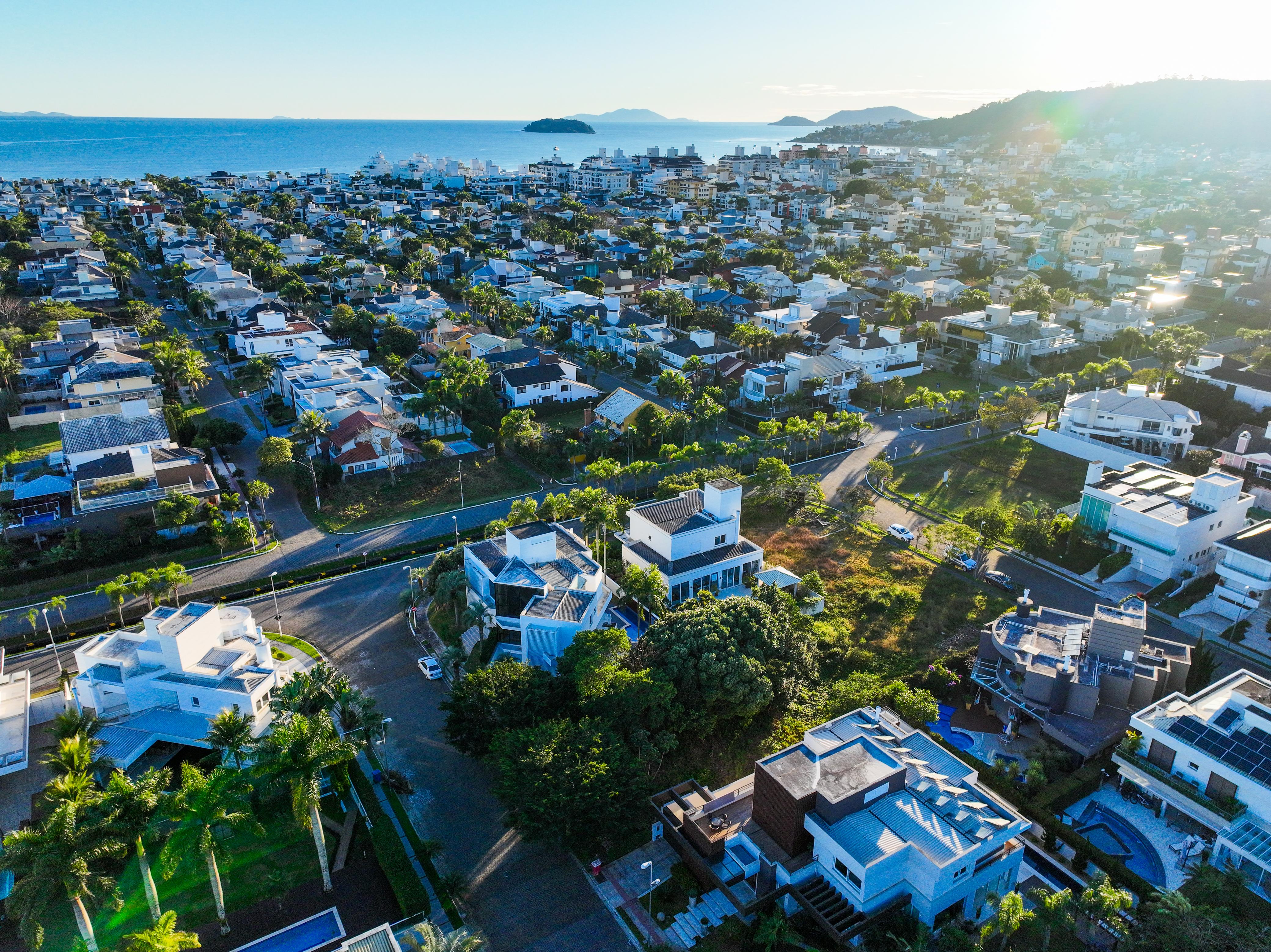 Imagem Terreno em Condomínio à Venda, 600 m² em Jurerê Internacional - Florianópolis Imagem Terreno em Condomínio à Venda, 600 m² em Jurerê Internacional - Florianópolis